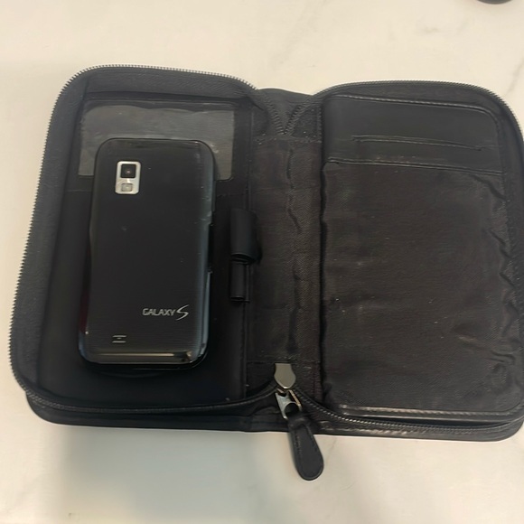 Vintage Coach leather - Zip card holder Wallet, Travel Organizer, Planner - Picture 6 of 14